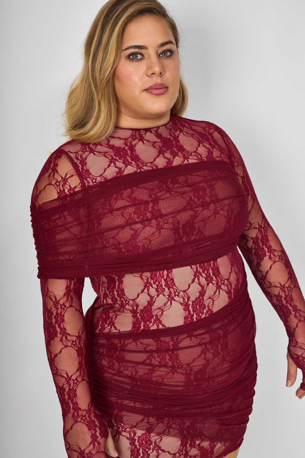 שמלת לורן תחרה מיני